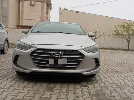 Hyundai Elantra 2018 года за 4 800 000 тг. в Актау – фото 2