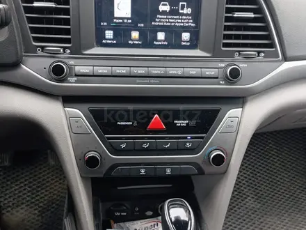 Hyundai Elantra 2018 года за 4 800 000 тг. в Актау
