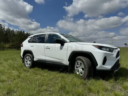 Toyota RAV4 2022 года за 14 000 000 тг. в Алматы – фото 3