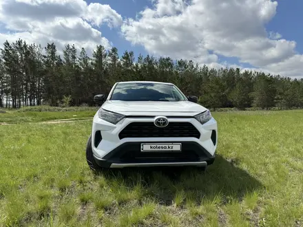 Toyota RAV4 2022 года за 14 000 000 тг. в Алматы