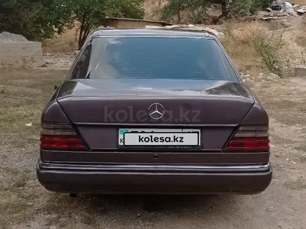 Mercedes-Benz E 230 1992 года за 1 300 000 тг. в Шымкент – фото 4