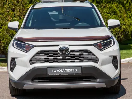 Toyota RAV4 Luxe 2020 года за 12 900 000 тг. в Алматы – фото 6
