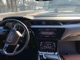 Audi e-tron 2022 года за 36 400 000 тг. в Алматы – фото 4