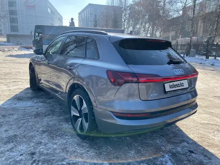 Audi e-tron 2022 года за 36 400 000 тг. в Алматы – фото 3