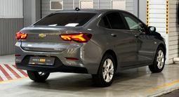 Chevrolet Onix Premier 2 2023 года за 6 690 000 тг. в Алматы – фото 4