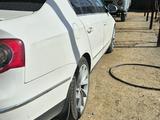 Volkswagen Passat 2008 года за 4 000 000 тг. в Кульсары – фото 4