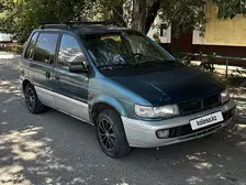 Mitsubishi Space Runner, 1996