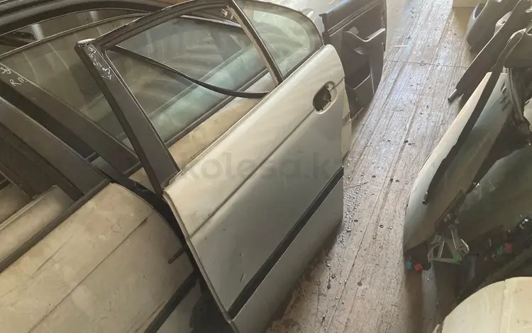 Дверь задняя левая БМВ Е39/BMW E39 за 15 000 тг. в Караганда