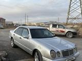 Mercedes-Benz E 200 1997 года за 2 200 000 тг. в Шымкент – фото 5