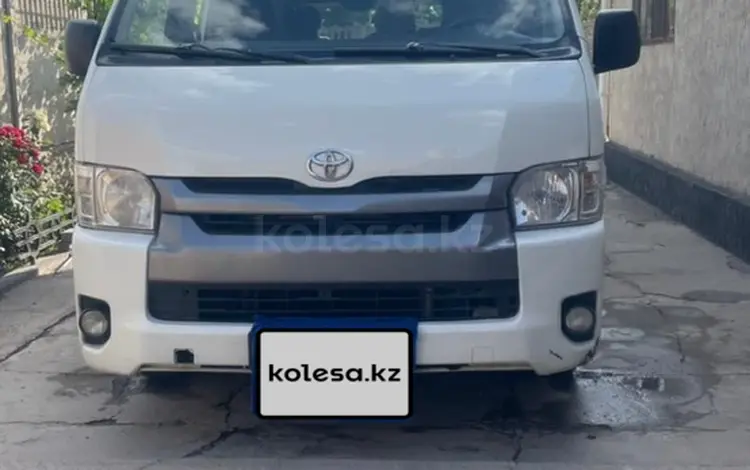 Toyota Hiace 2014 годаүшін11 500 000 тг. в Есик