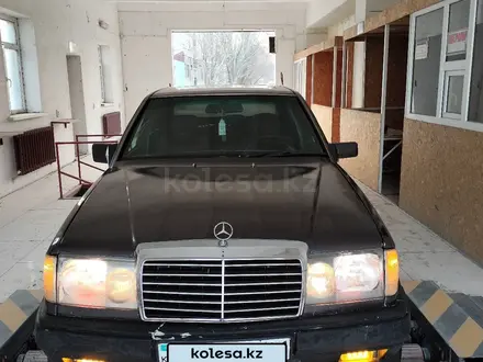 Mercedes-Benz E 220 1993 года за 1 550 000 тг. в Кызылорда – фото 2