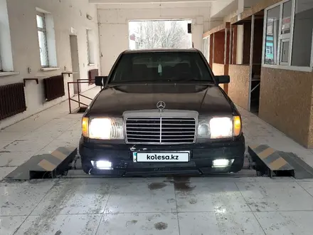 Mercedes-Benz E 220 1993 года за 1 550 000 тг. в Кызылорда – фото 7
