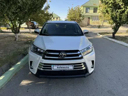 Toyota Highlander 2016 года за 15 200 000 тг. в Шымкент