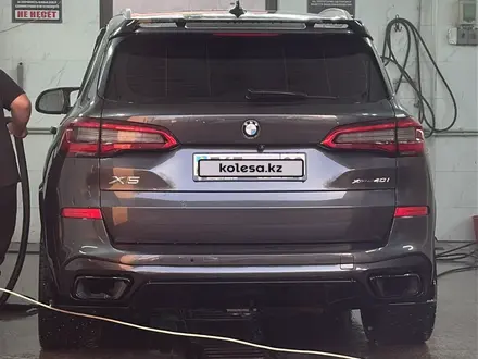 BMW X5 2019 года за 30 000 000 тг. в Алматы – фото 2