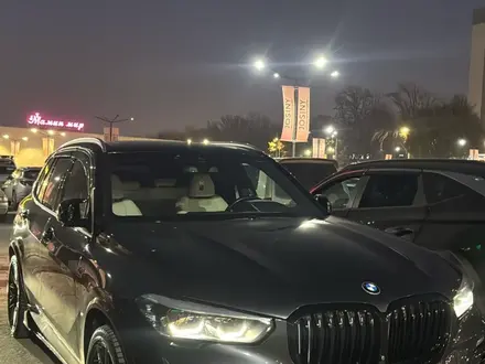 BMW X5 2019 года за 30 000 000 тг. в Алматы – фото 6
