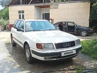 Audi 100