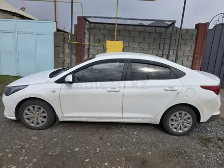 Hyundai Accent 2021 года за 8 000 000 тг. в Шымкент – фото 2