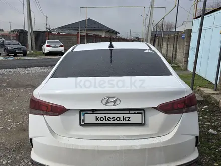 Hyundai Accent 2021 года за 8 000 000 тг. в Шымкент – фото 3