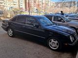 Mercedes-Benz E 320 2001 года за 5 500 000 тг. в Караганда – фото 4