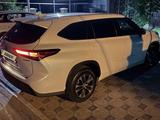 Toyota Highlander 2022 года за 26 200 000 тг. в Шымкент – фото 3