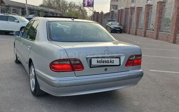 Mercedes-Benz E 320 1999 годаүшін5 500 000 тг. в Алматы