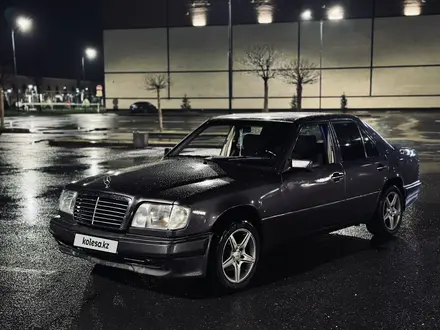 Mercedes-Benz E 220 1993 года за 1 650 000 тг. в Тараз – фото 6