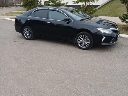 Toyota Camry 2018 года за 13 800 000 тг. в Астана – фото 4