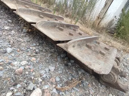 Гусеницы б\у на бульдозер Shantui SD16 за 650 000 тг. в Алматы – фото 3