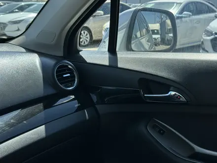 Chevrolet Orlando 2015 года за 5 300 000 тг. в Атырау – фото 23