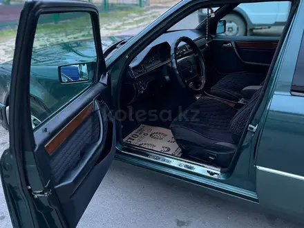 Mercedes-Benz E 220 1993 года за 3 000 000 тг. в Сатпаев – фото 11