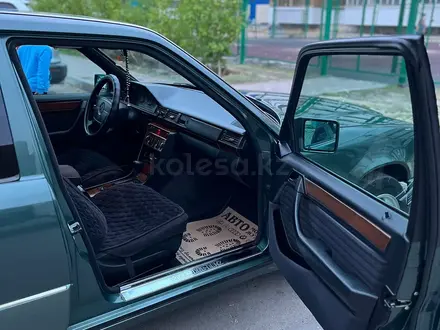 Mercedes-Benz E 220 1993 года за 3 000 000 тг. в Сатпаев – фото 14