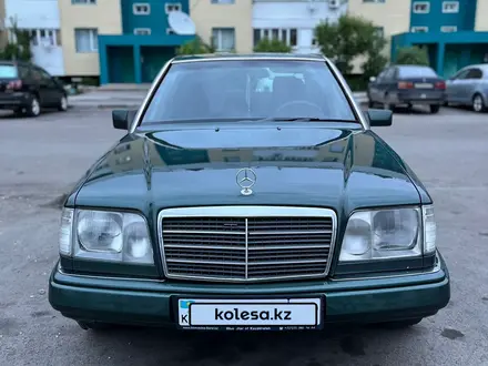 Mercedes-Benz E 220 1993 года за 3 000 000 тг. в Сатпаев – фото 2