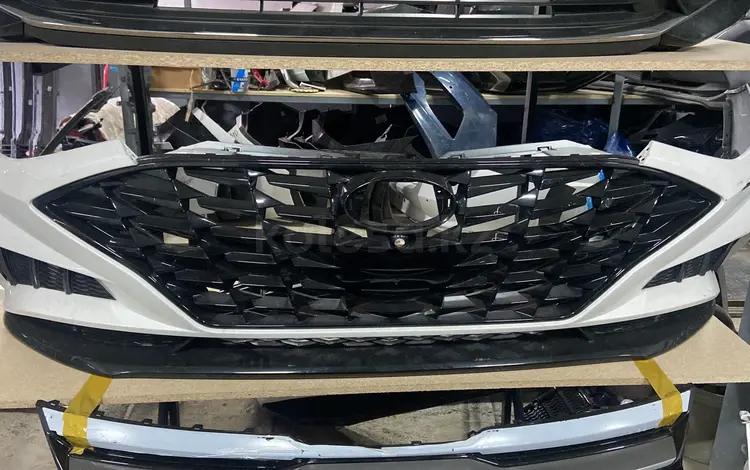 Hyundai Sonata передний бампер за 240 000 тг. в Шымкент