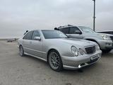 Mercedes-Benz E 280 1999 годаfor3 800 000 тг. в Актау – фото 2