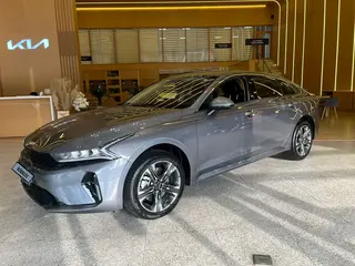 Kia K5, 2025