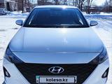 Hyundai Accent 2021 года за 8 200 000 тг. в Усть-Каменогорск