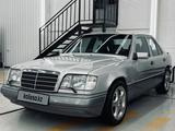 Mercedes-Benz E 280 1995 года за 7 200 000 тг. в Усть-Каменогорск – фото 2