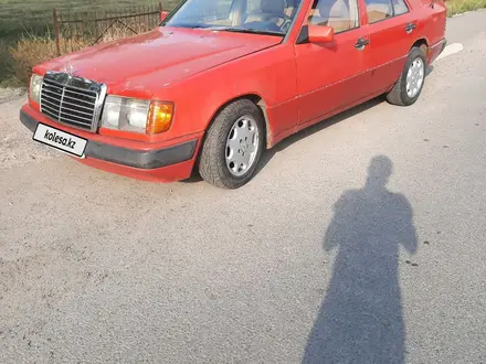 Mercedes-Benz E 230 1987 года за 1 100 000 тг. в Алматы – фото 3