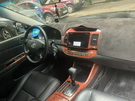 Toyota Camry 2003 года за 5 850 000 тг. в Алматы – фото 23