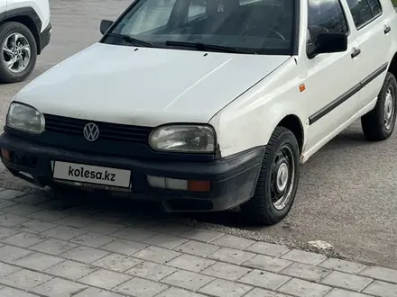 Volkswagen Golf 1993 года за 650 000 тг. в Караганда