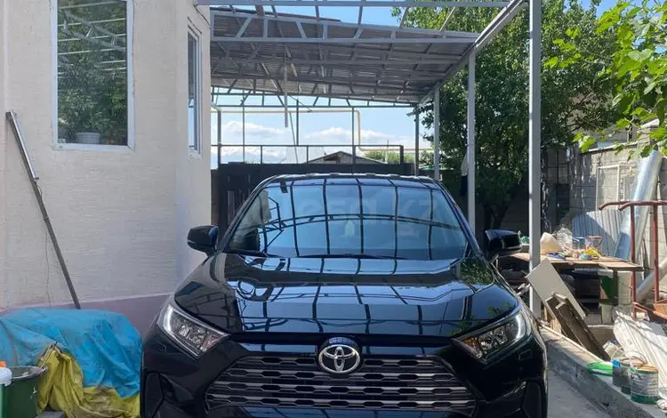 Toyota RAV4 2019 года за 14 500 000 тг. в Актау