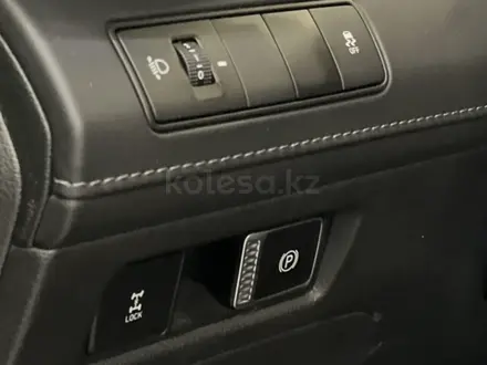 Hyundai Santa Fe 2023 года за 15 500 000 тг. в Караганда – фото 15