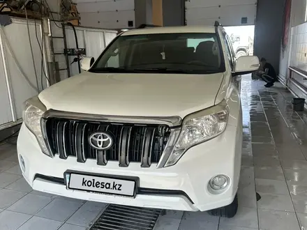 Toyota Land Cruiser Prado 2011 года за 13 000 000 тг. в Атырау – фото 14