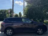 Toyota RAV4 2019 года за 12 000 000 тг. в Актобе – фото 3