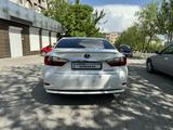 Lexus ES 300h 2015 года за 13 600 000 тг. в Шымкент – фото 3