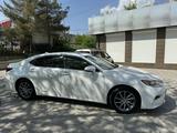 Lexus ES 300h 2015 года за 13 600 000 тг. в Шымкент – фото 5