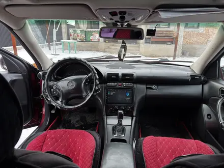 Mercedes-Benz C 240 2002 года за 2 100 000 тг. в Алматы – фото 5