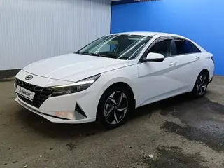 Hyundai Elantra, 2021