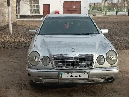 Mercedes-Benz E 230 1998 года за 3 000 000 тг. в Айтеке би – фото 6