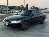 Toyota Camry 1998 годаүшін2 600 000 тг. в Алматы – фото 2